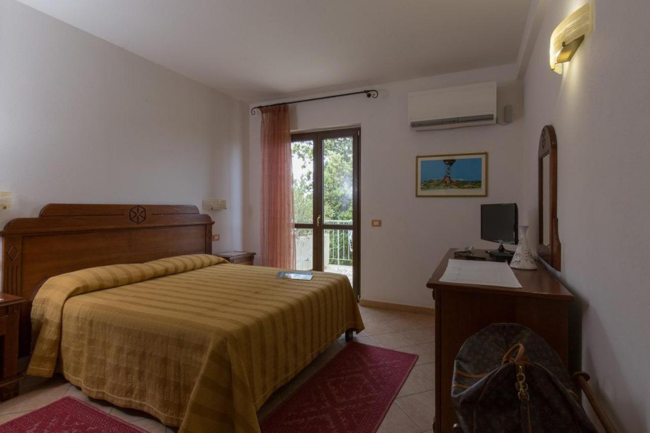 Hotel Ispinigoli Dorgali Eksteriør billede